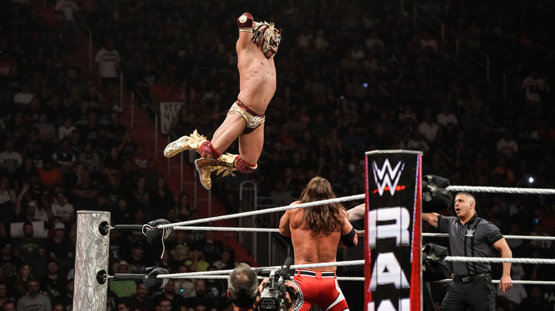 Dragon Lee leaping