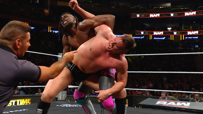 Evans with an Abdominal Stretch cinched in on GUNTHER