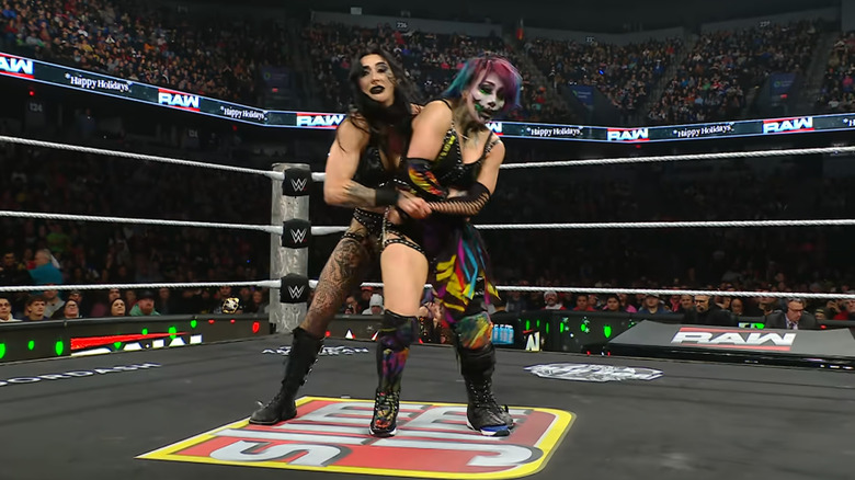 Ripley and Asuka in the ring