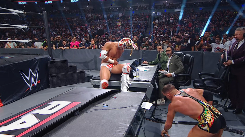 Lee and Gable near the announce desks