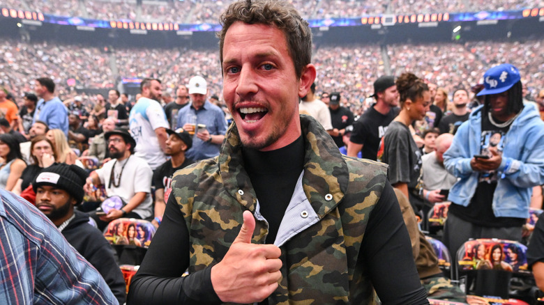 Tony Hinchcliffe giving a thumbs up