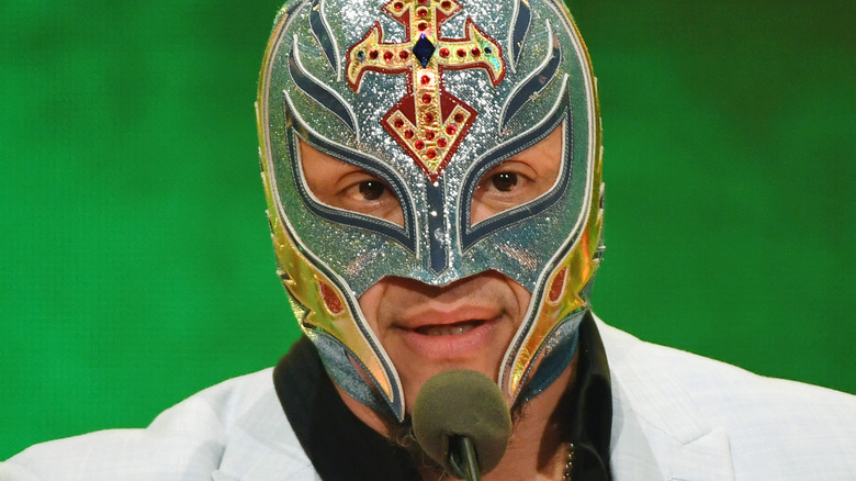 Rey Mysterio answering questions