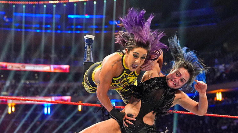 Lyra Valkyria tosses Bayley
