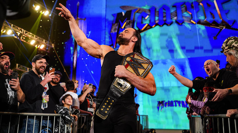 Drew McIntyre poses on "WWE SmackDown"