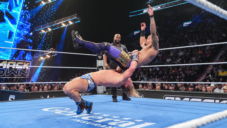 Ilja Dragunov delivers a German suplex to Carmelo Hayes on "WWE SmackDown"