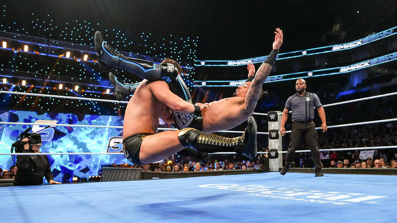 Miz hits a powerbomb on Carmelo Hayes on "WWE SmackDown"