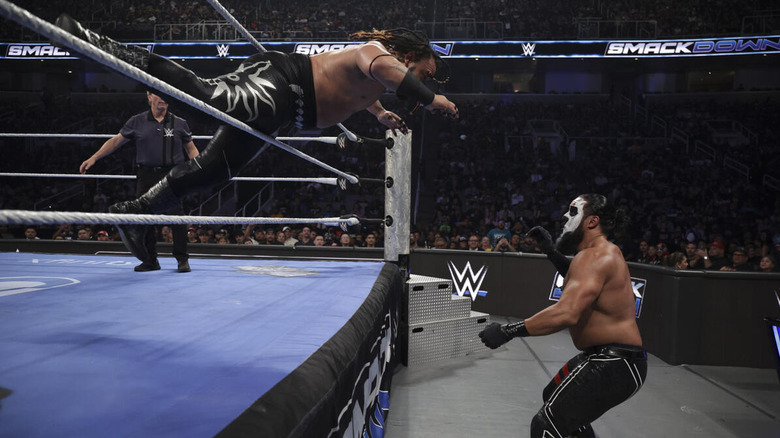 Jacob Fatu hits a dive on Tama Tonga on the outside on "WWE SmackDown"