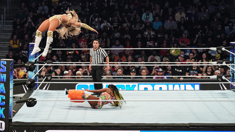 Tiffany Stratton, mid-moonsault