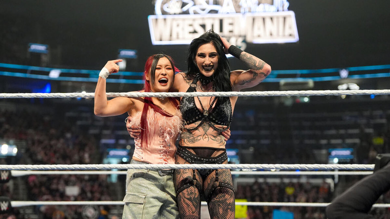 RHIYO stand together on "WWE SmackDown"