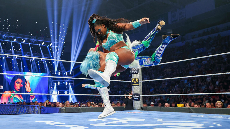 Lash Legend hits the Lash Extension on Giulia on "WWE SmackDown."