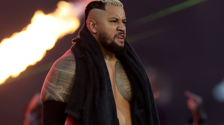 Solo Sikoa makes his entrance before his Steel Cage match against Jacob Fatu during the WWE 2025 SummerSlam at MetLife Stadium on August 03, 2025 in East Rutherford, New Jersey.