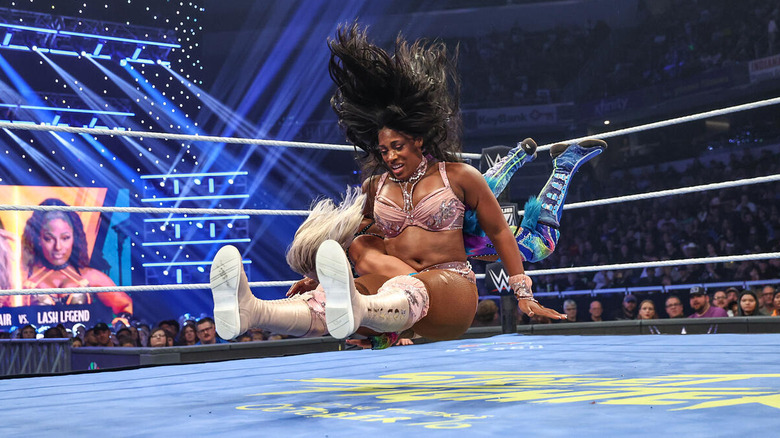 Lash Legends hits the Lash Extension on Giulia in the ring on "WWE SmackDown"