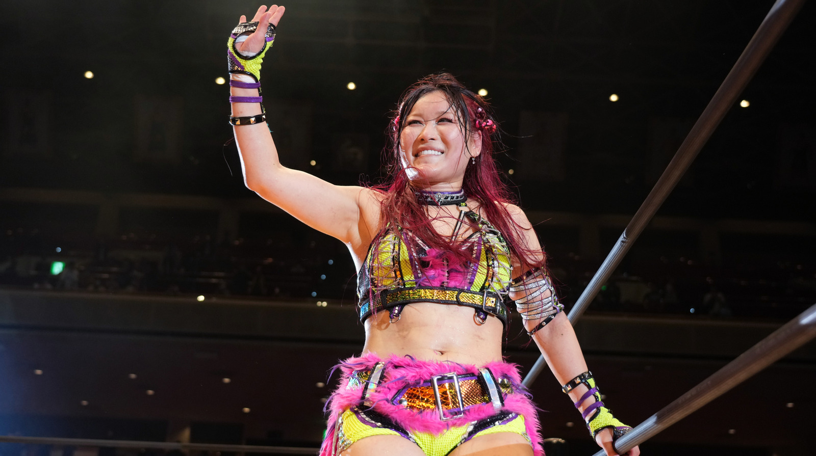 WWE SmackDown Results 2/20 - IYO SKY Faces Giulia, Oba Femi Squares Off With Kit Wilson & More