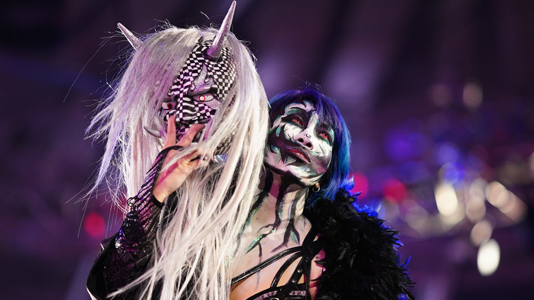 Asuka reveals her face behind her new mask