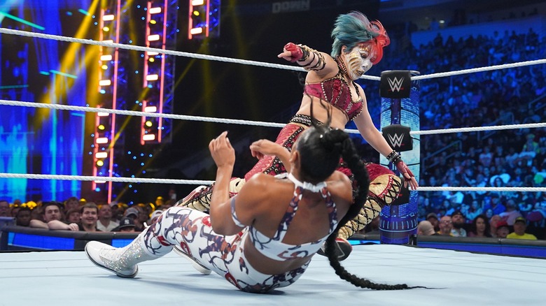 Asuka vs. Bianca Belair on the July 14 "SmackDown"
