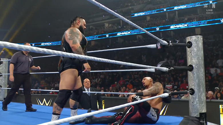 Ciampa pinning Frazer