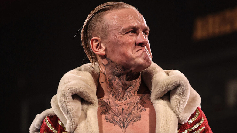 Dragunov at ringside