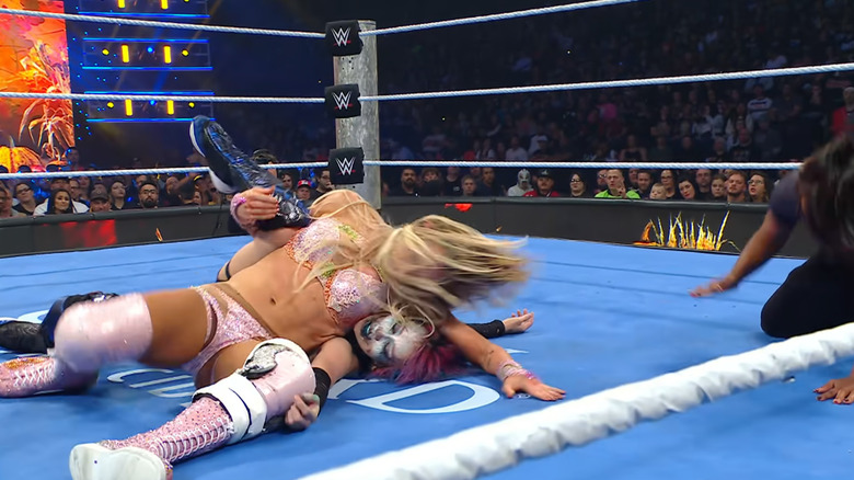Flair pinning Asuka