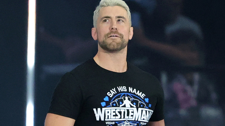 Joe Hendry looks out into the crowd at WrestleMania 41.