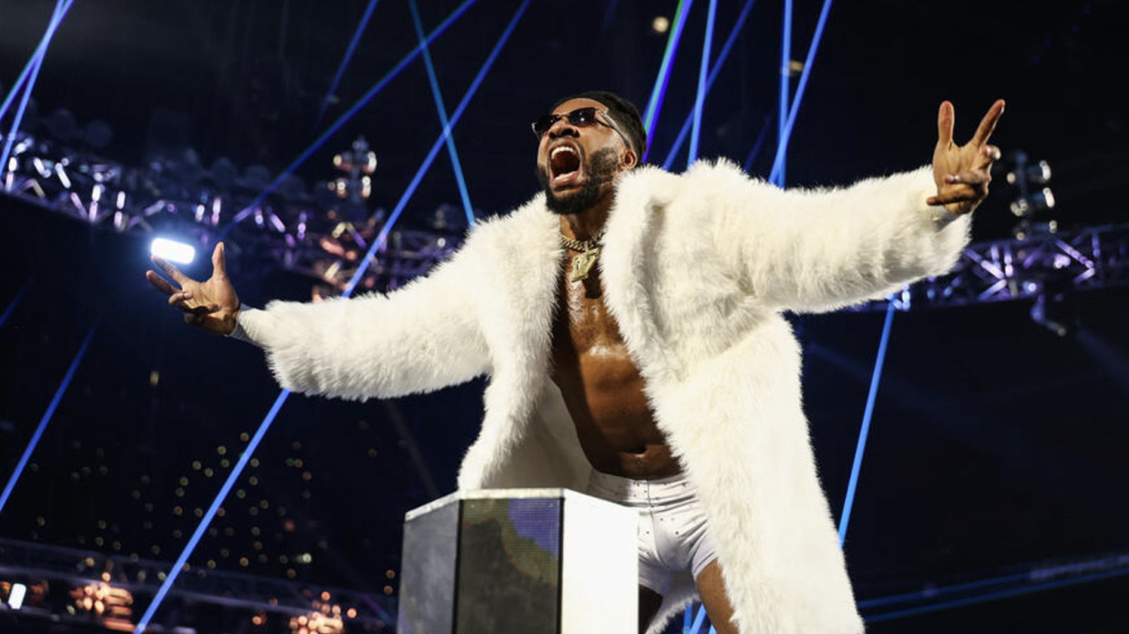 WWE SmackDown Results 7/10 - CM Punk Appears, Trick Williams Faces Carmelo Hayes & More