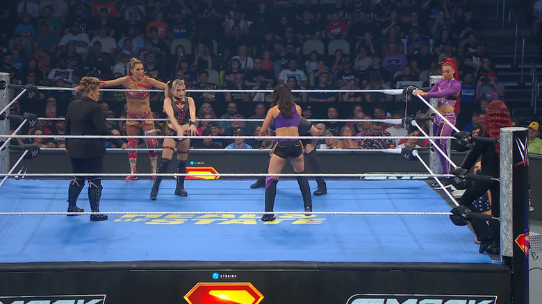 Several comeptitors in the ring