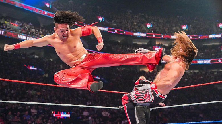 Shinsuke Nakamura kicks AJ Styles