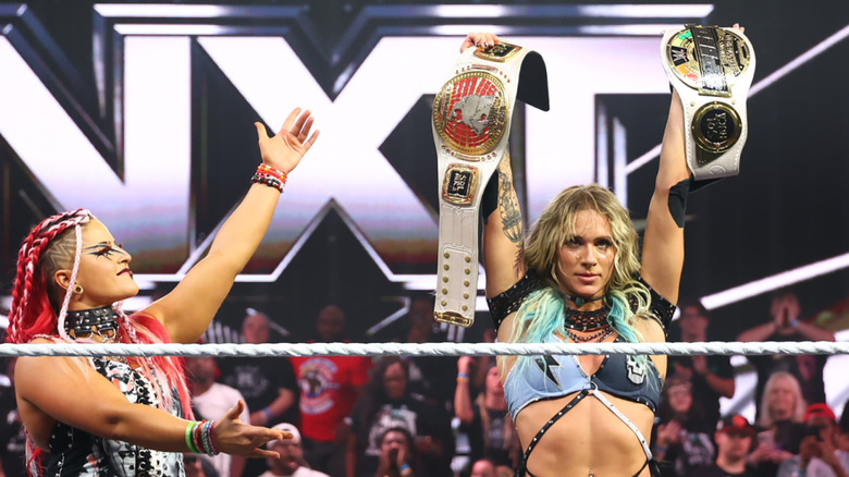 Zaria shows off Women's Speed Champion Sol Ruca