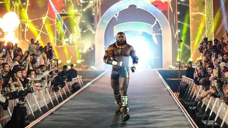 Oba Femi makes his entrance