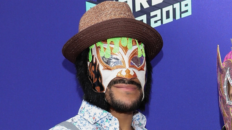 Lince Dorado attends Kids Choice Awards