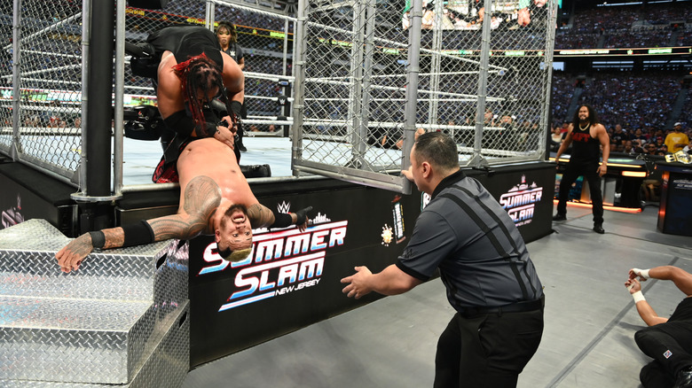Jacob Fatu deja de que SIKOA solo escape de la jaula.