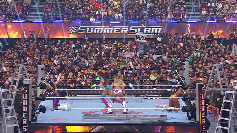 Several women in the ring