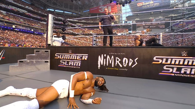 Williams on the outside as Corbin is on the inside