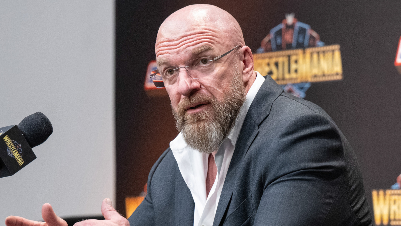 https://www.wrestlinginc.com/img/gallery/wwe-unreal-trailer-reveals-earlier-very-different-version-of-wrestlemania-41-card/l-intro-1745477784.jpg