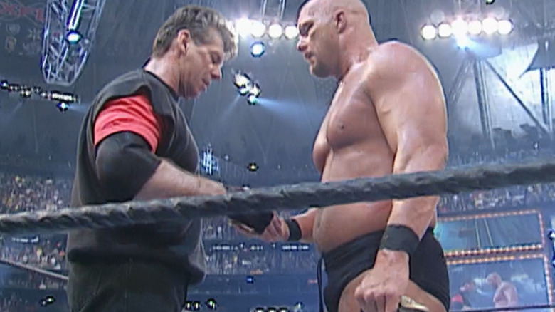 Steve Austin aligns with Vince McMahon