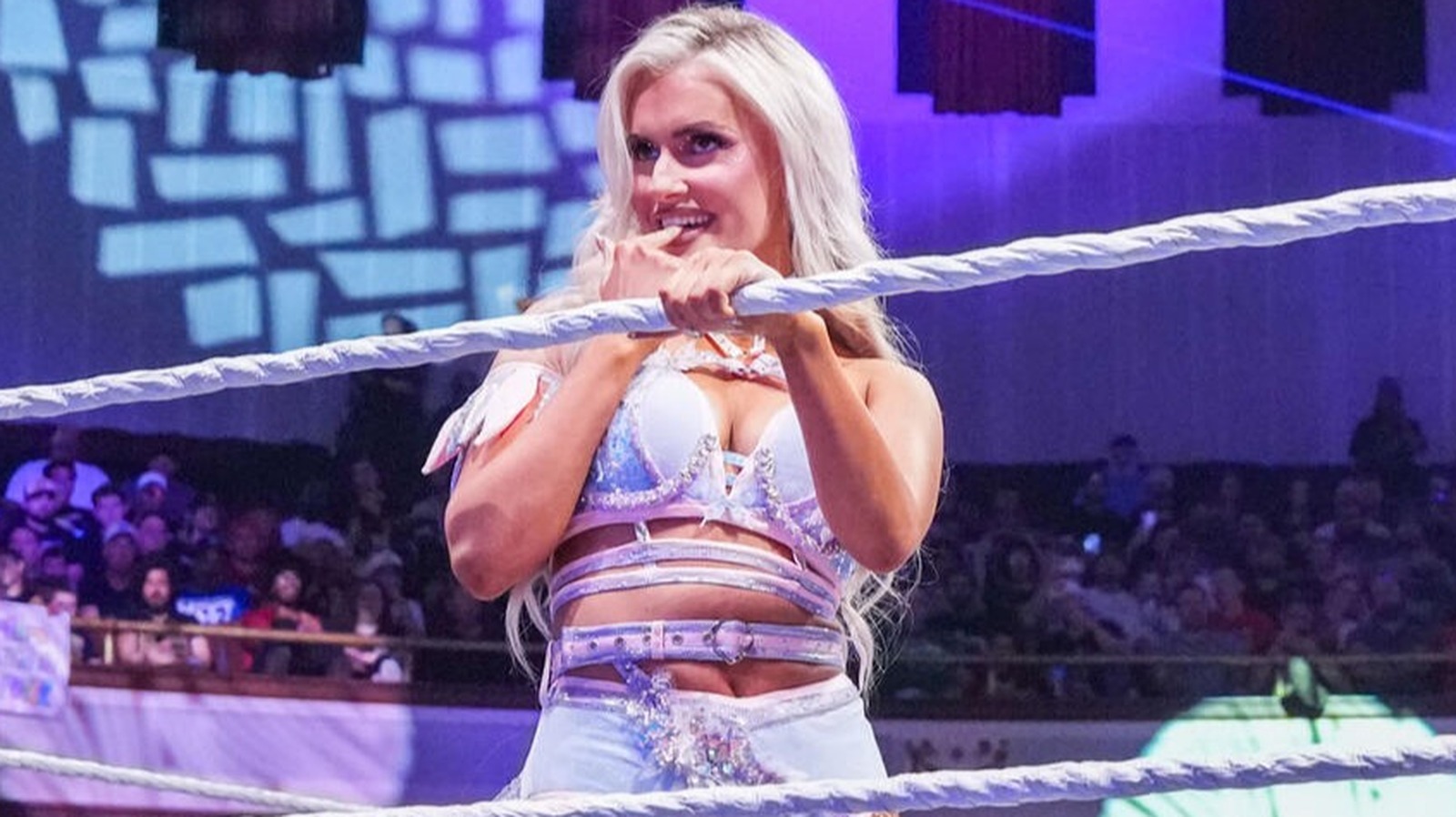 WWE's Blake Monroe Advises Wrestlers Against Dating