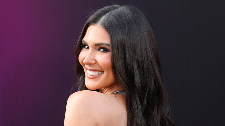 Cathy Kelley attends the world premiere of 