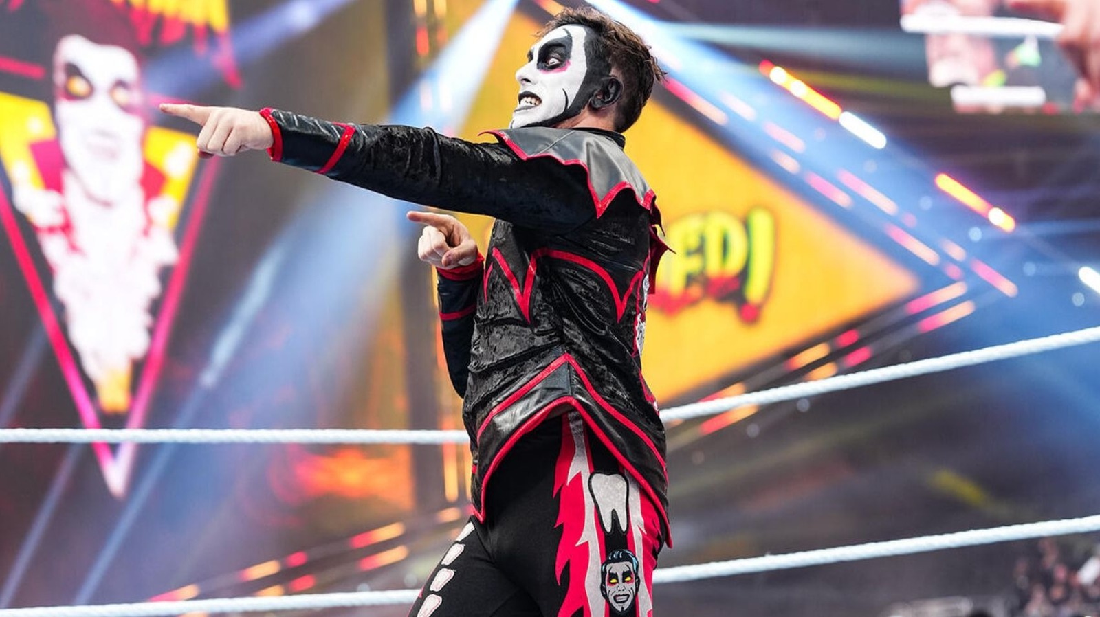 WWE’s Danhausen Curses Tom Brady, Says Conor McGregor And Drake Are Also Cursed