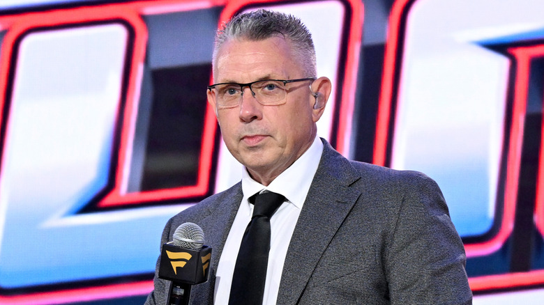 Michael Cole at Fanatics Fest