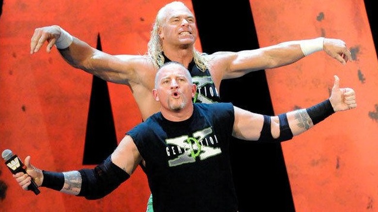 The New Age Outlaws posing