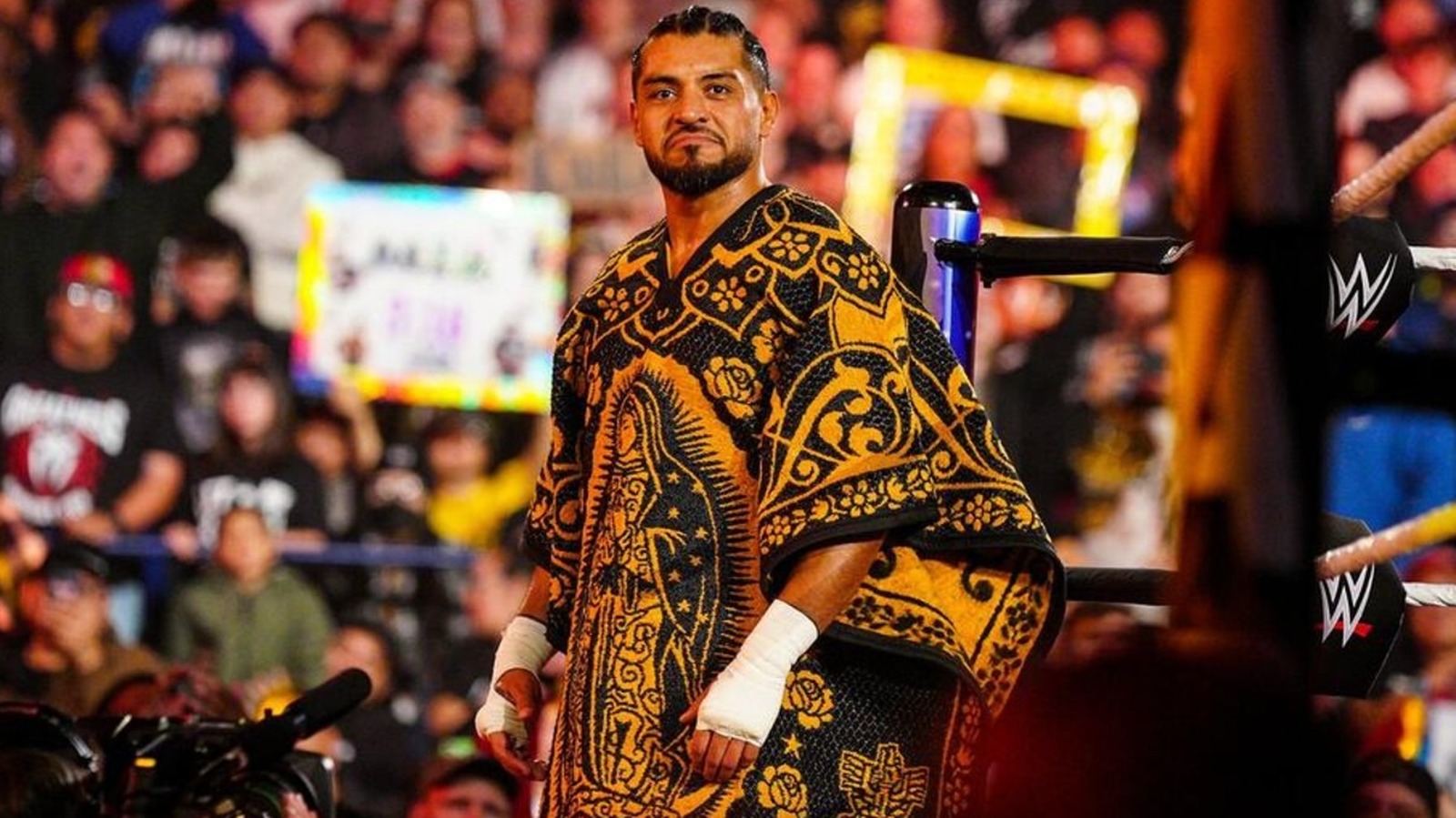 WWE's Santos Escobar Reportedly Aggravated Injury During AAA Match, Is Set For Surgery