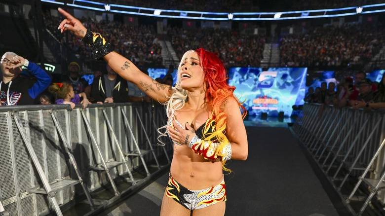 Zelina Vega pointing to the crowd on WWE SmackDown