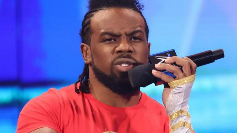 Xavier Woods promo microphone